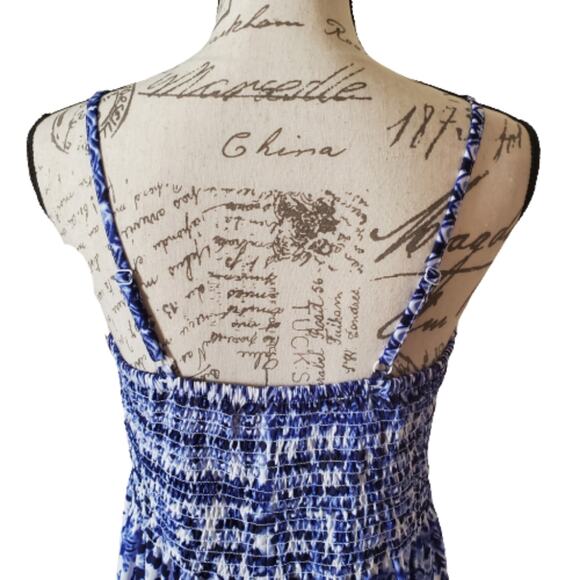 PRETTY ☆ BLUE PRINT CROSSOVER BUST ☆ MAXI DRESS ☆ XL ☆ NWT - Picture 4 of 9